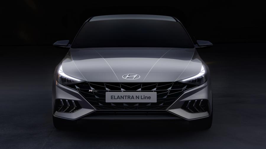  Hyundai Elantra N Line (CN7) 2020 года  (фото 8 из 8)